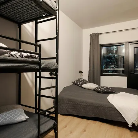 Spacious For 9 With Sauna Apartment